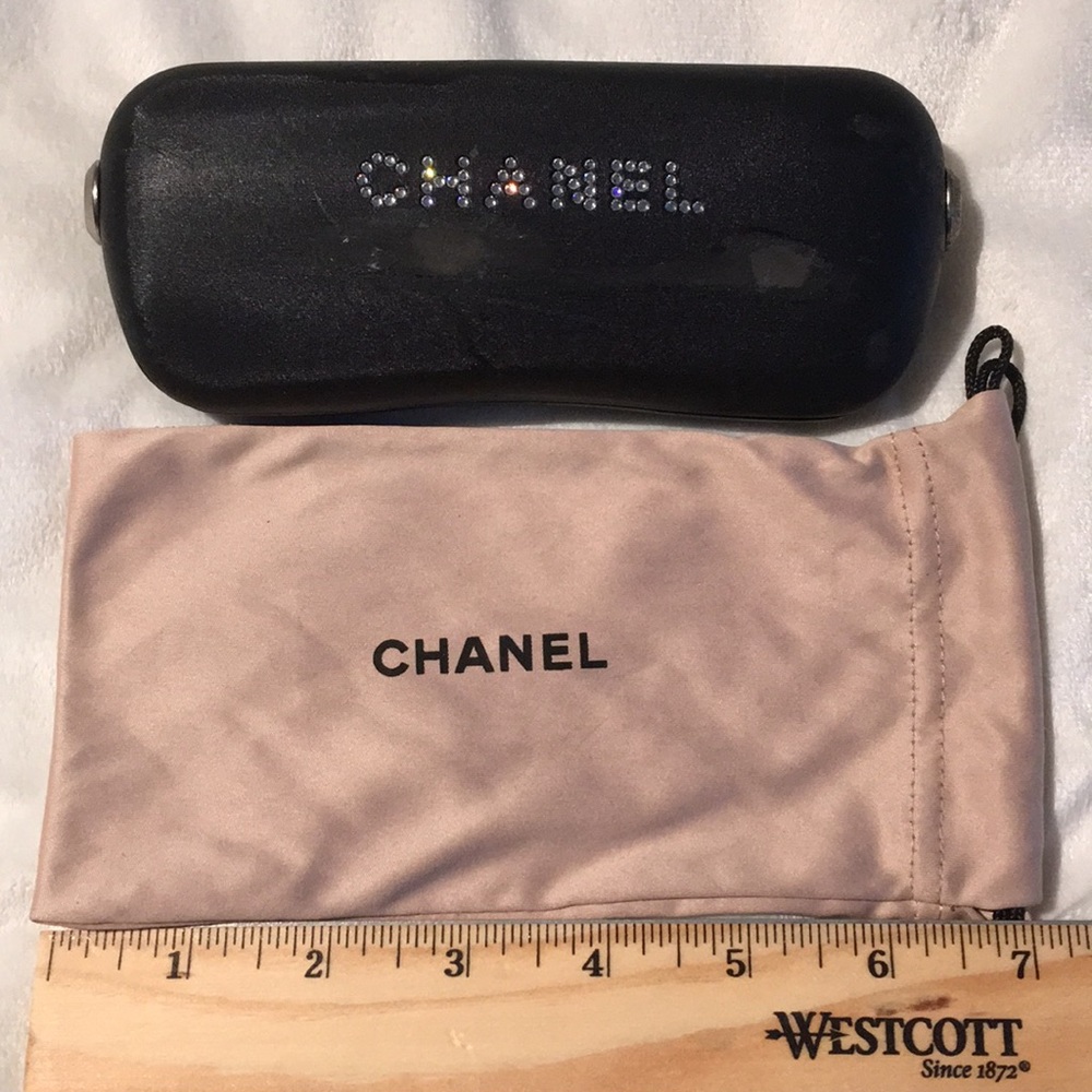 💥Sale💥 Chanel sunglass hard case and pouch.
